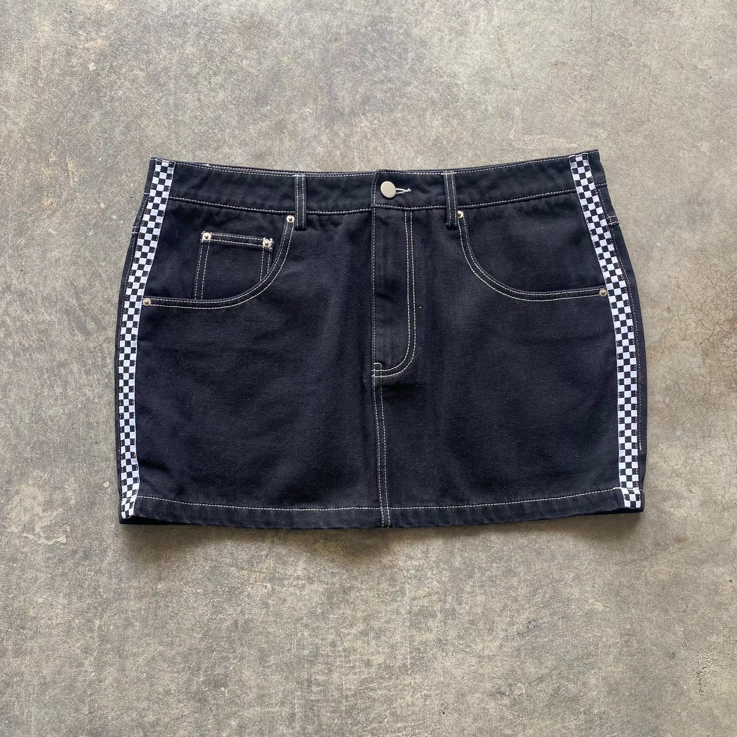LOW RISE URBAN MINI SKIRT